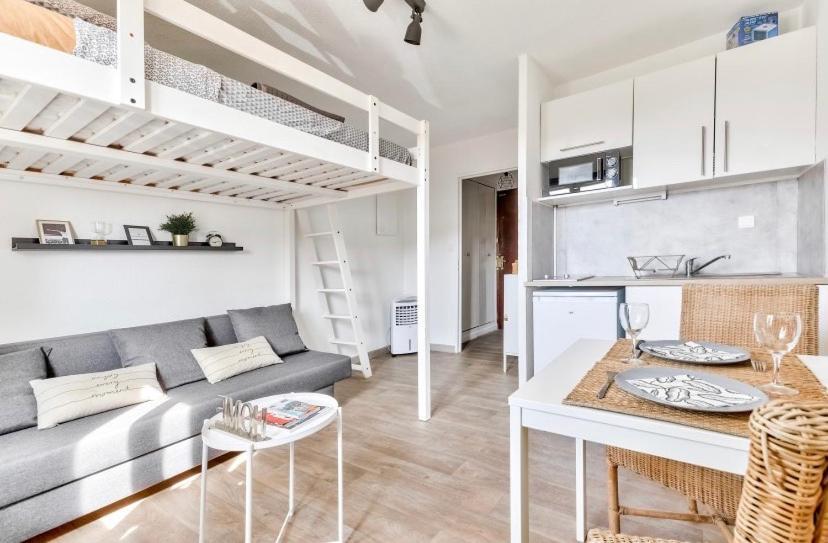 Studio Avec Piscines A 500M De La Plage Bandol Kültér fotó